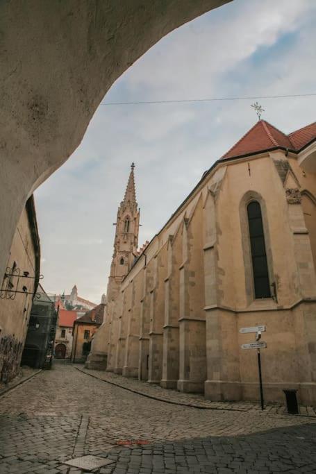 Cozy Apartment In The Heart Of The Historic City Bratislava Buitenkant foto