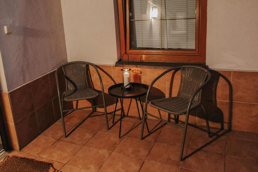 Cozy Apartment In The Heart Of The Historic City Bratislava Buitenkant foto